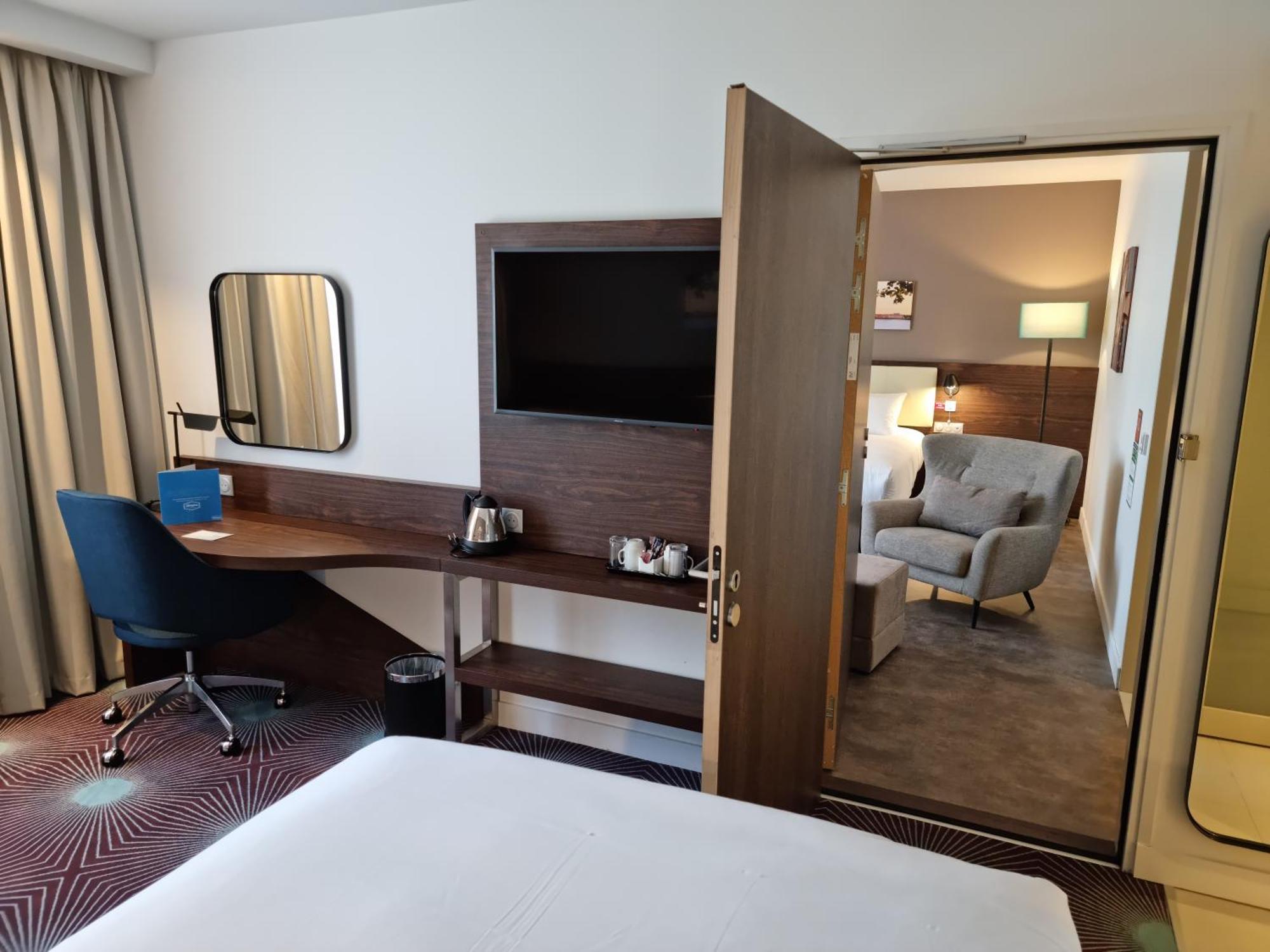 Hampton By Hilton Toulouse Airport Hotel Blagnac Ngoại thất bức ảnh